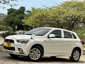 Mitsubishi RVR 2.0 2012 White