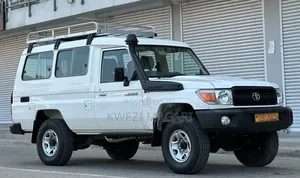 Toyota Land Cruiser 2014 White