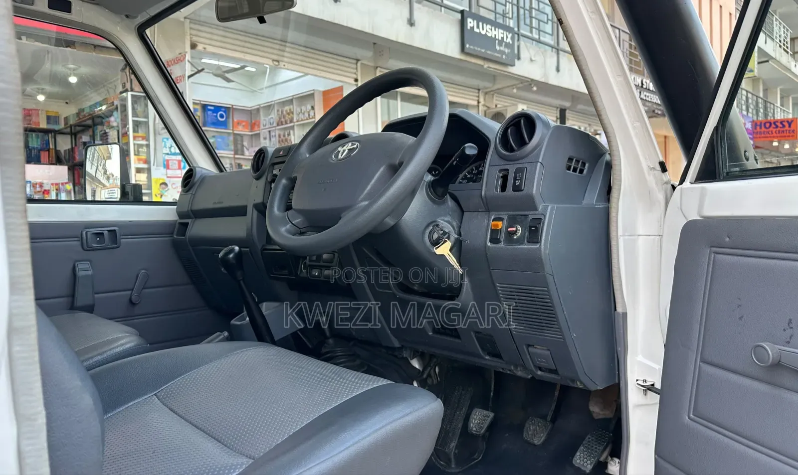 Toyota Land Cruiser 2014 White