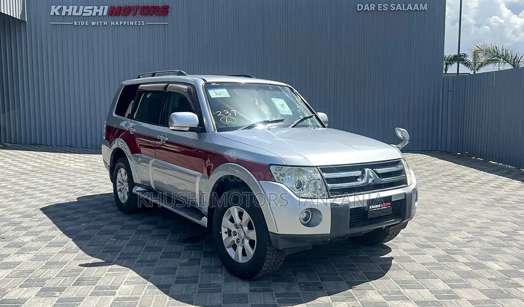 Mitsubishi Pajero 2006 Silver