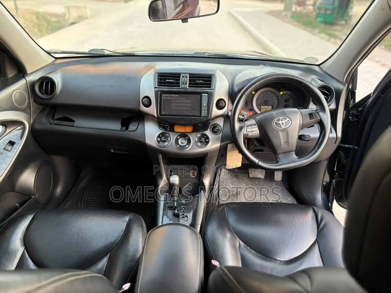 Toyota Vanguard 2010 Black