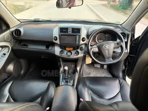 Toyota Vanguard 2010 Black