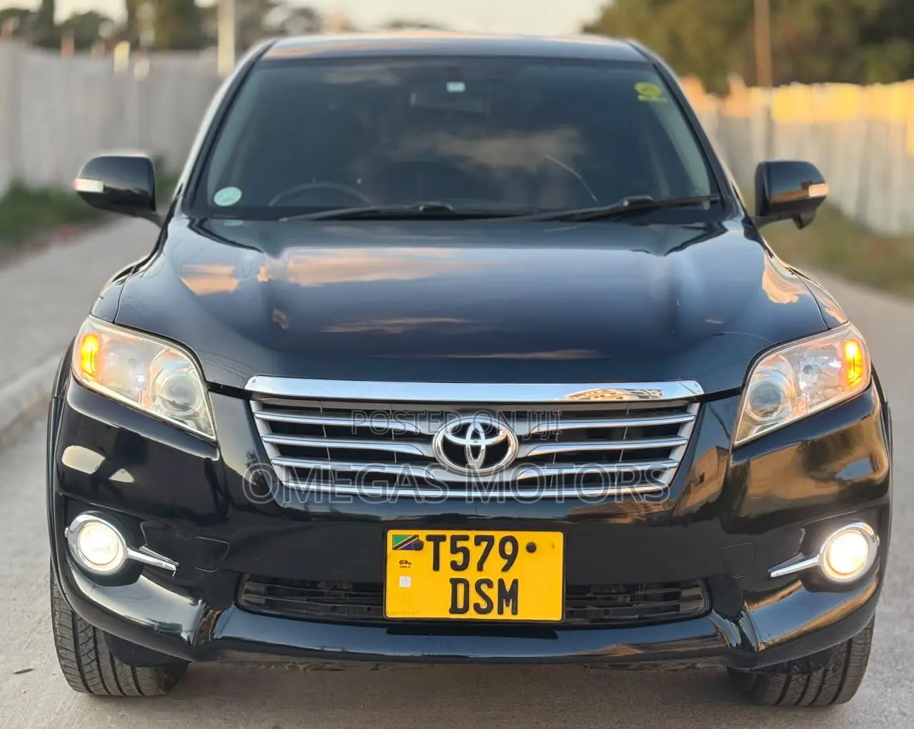 Toyota Vanguard 2010 Black