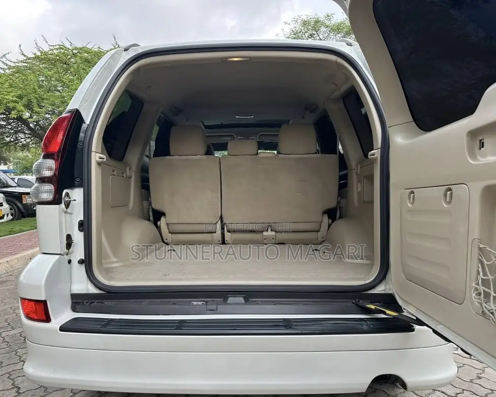 Toyota Land Cruiser Prado 2006 Pearl