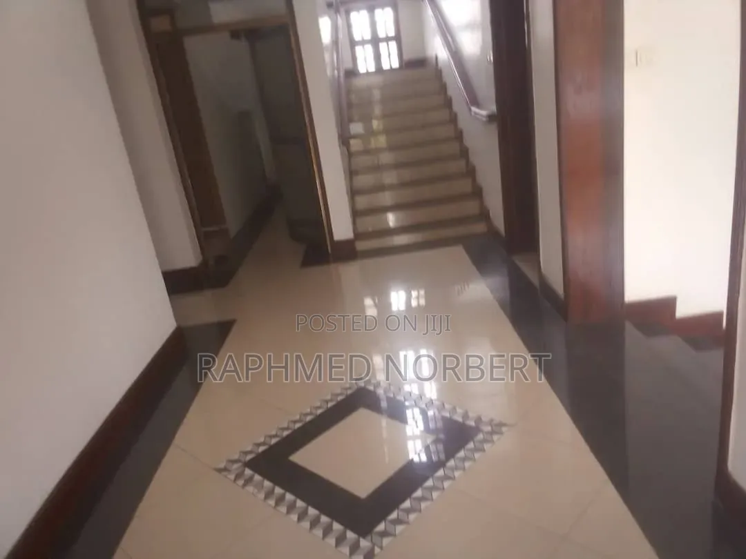 5bdrm House in Tanzania Real, Central Business Area for rent