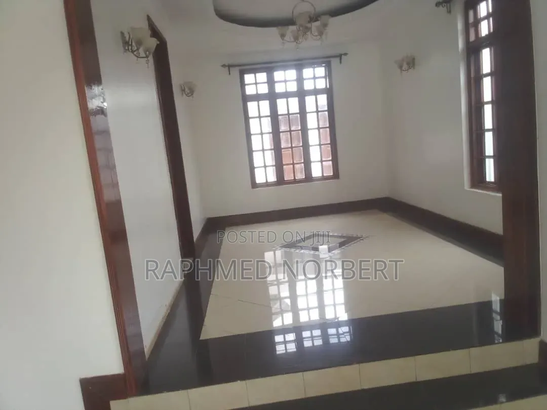 5bdrm House in Tanzania Real, Central Business Area for rent