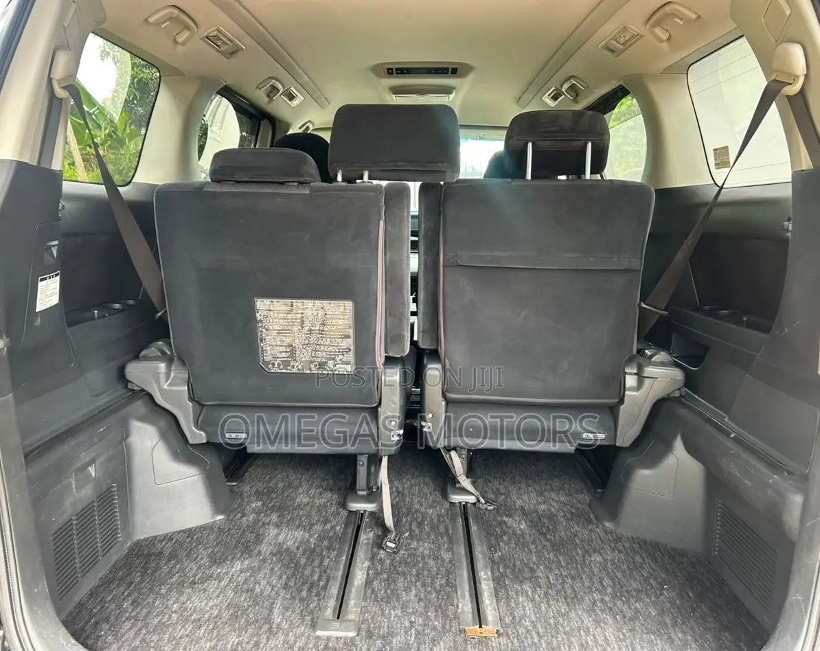 Toyota Alphard 2.4 Petrol AWD 2007 Black