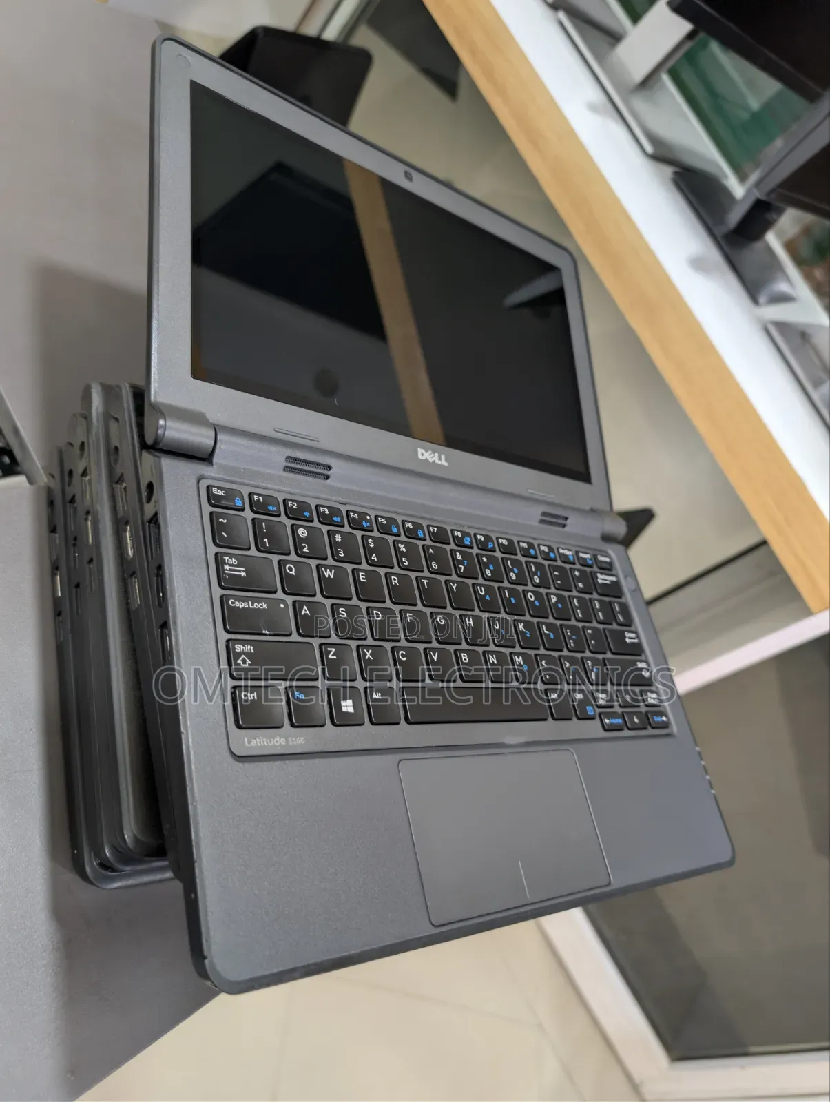 Laptop Dell Latitude 11 3160 4GB Intel HDD 500GB