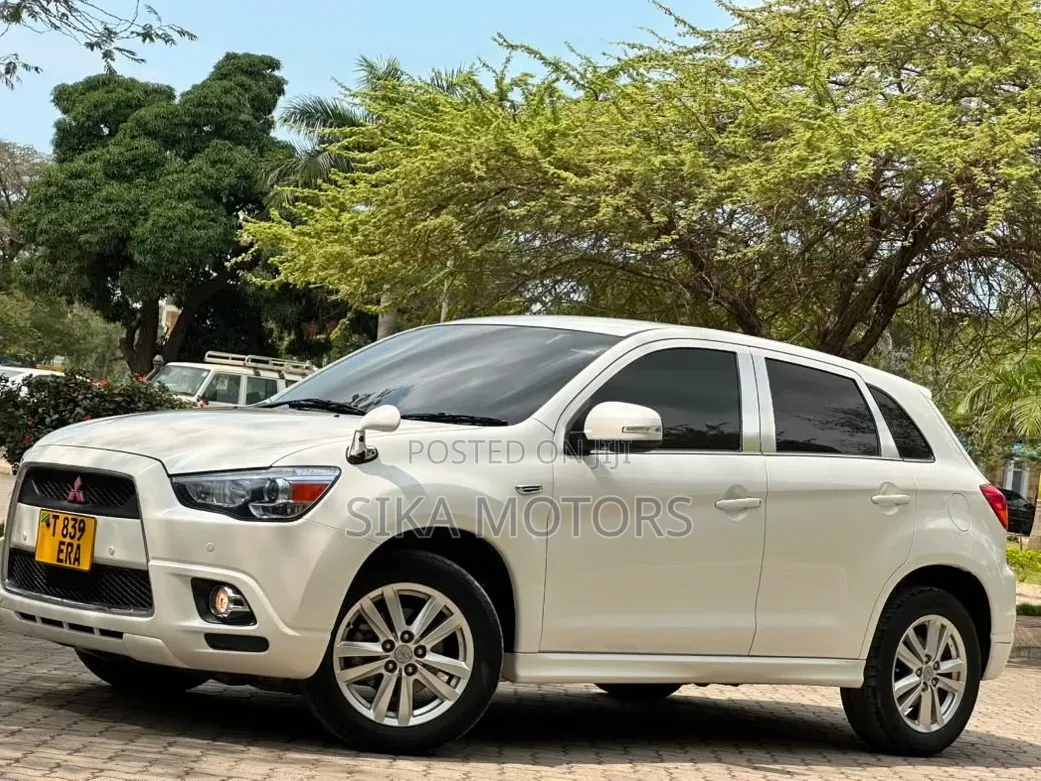 Mitsubishi RVR 2.0 2012 White