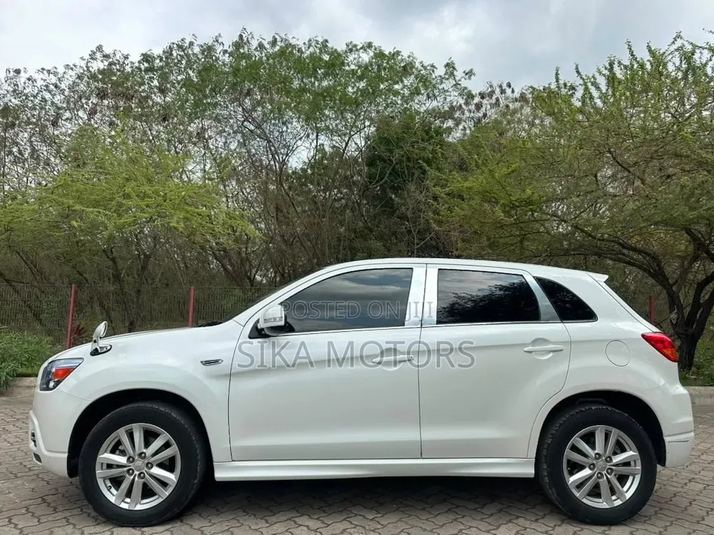 Mitsubishi RVR 2.0 2012 White