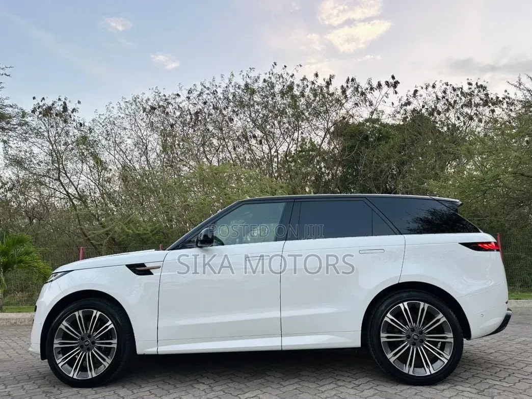 Land Rover Range Rover Sport 2023 White