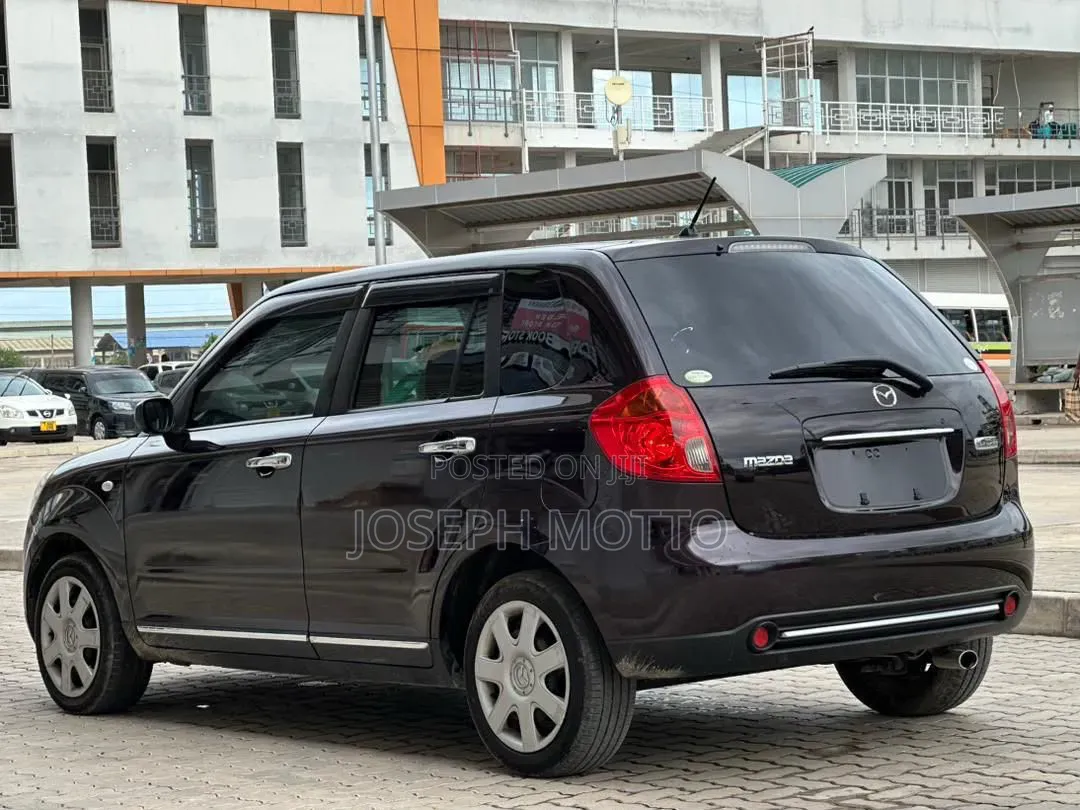 Mazda Verisa 2009 Black