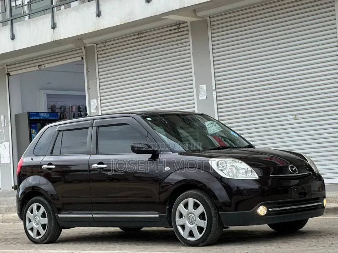 Mazda Verisa 2009 Black