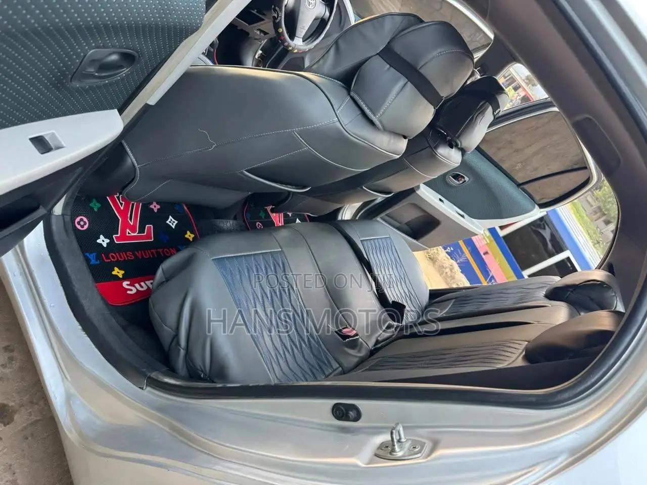 Toyota Vitz 2005 Silver