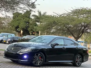 Toyota Crown 2009 Matt Black