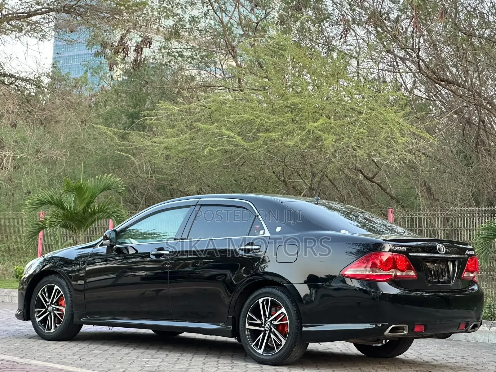 Toyota Crown 2009 Matt Black