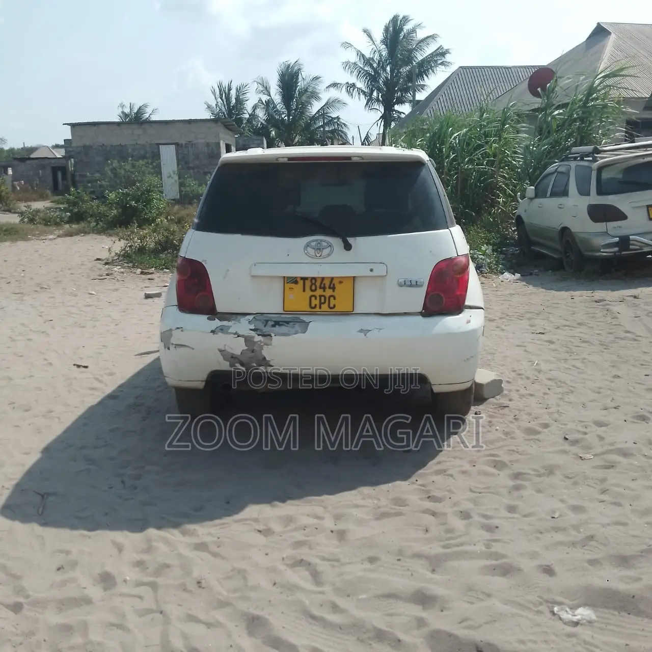 Toyota IST 2002 White