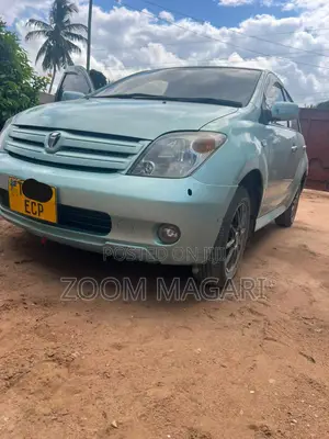 Toyota IST 2006 Blue
