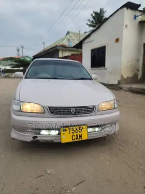 Toyota Corolla 1997 Silver