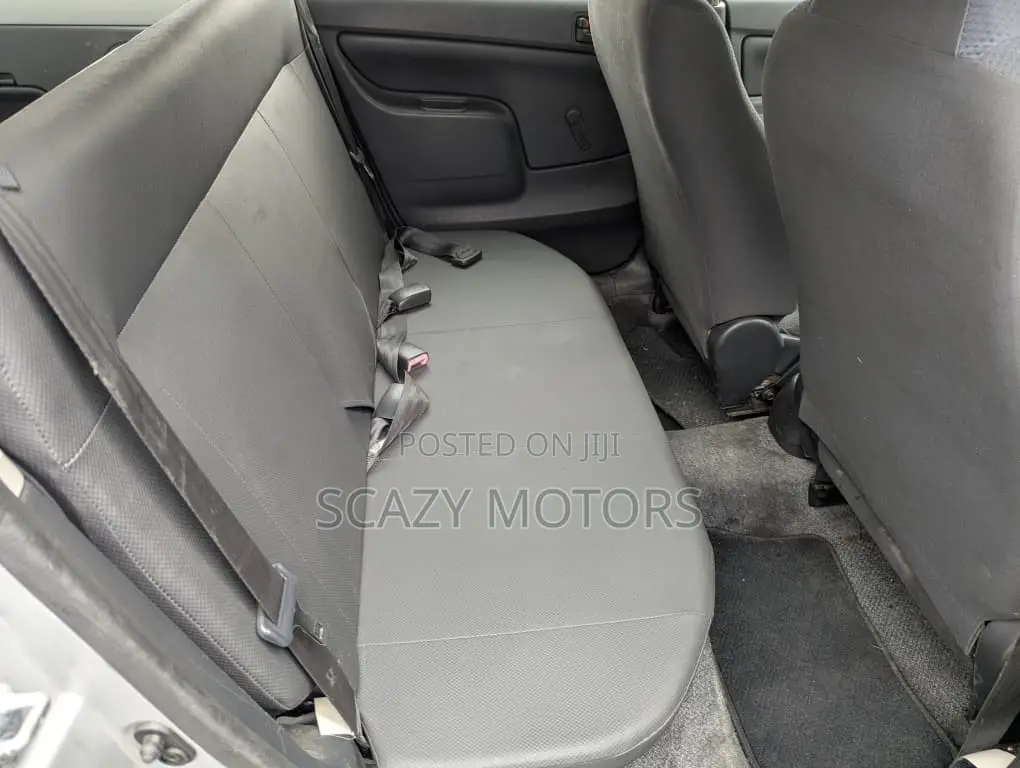 Toyota Probox 2005 Silver