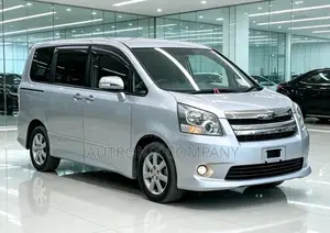 Toyota Noah 2008 Silver
