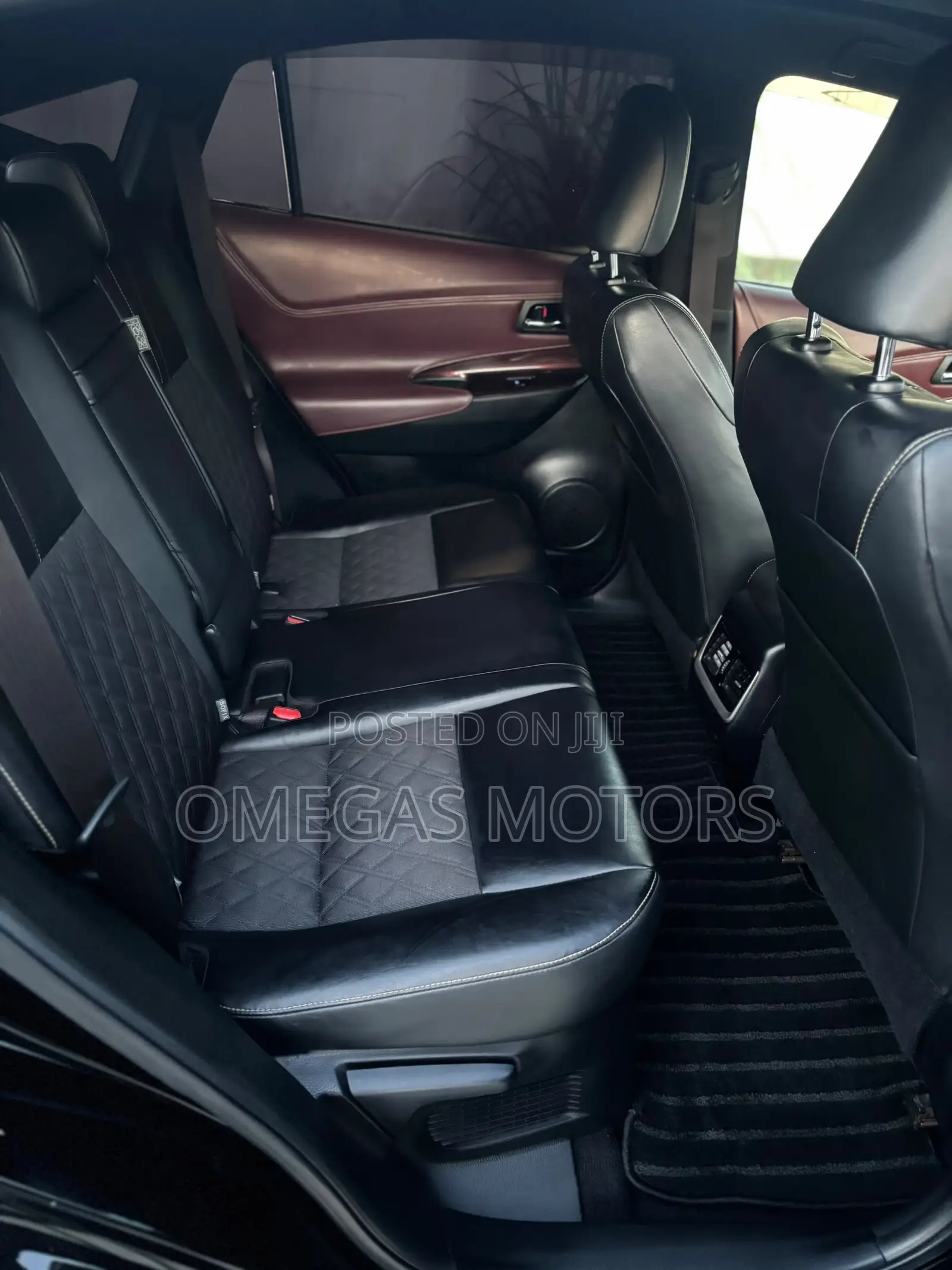 Toyota Harrier 2.0 2016 Black