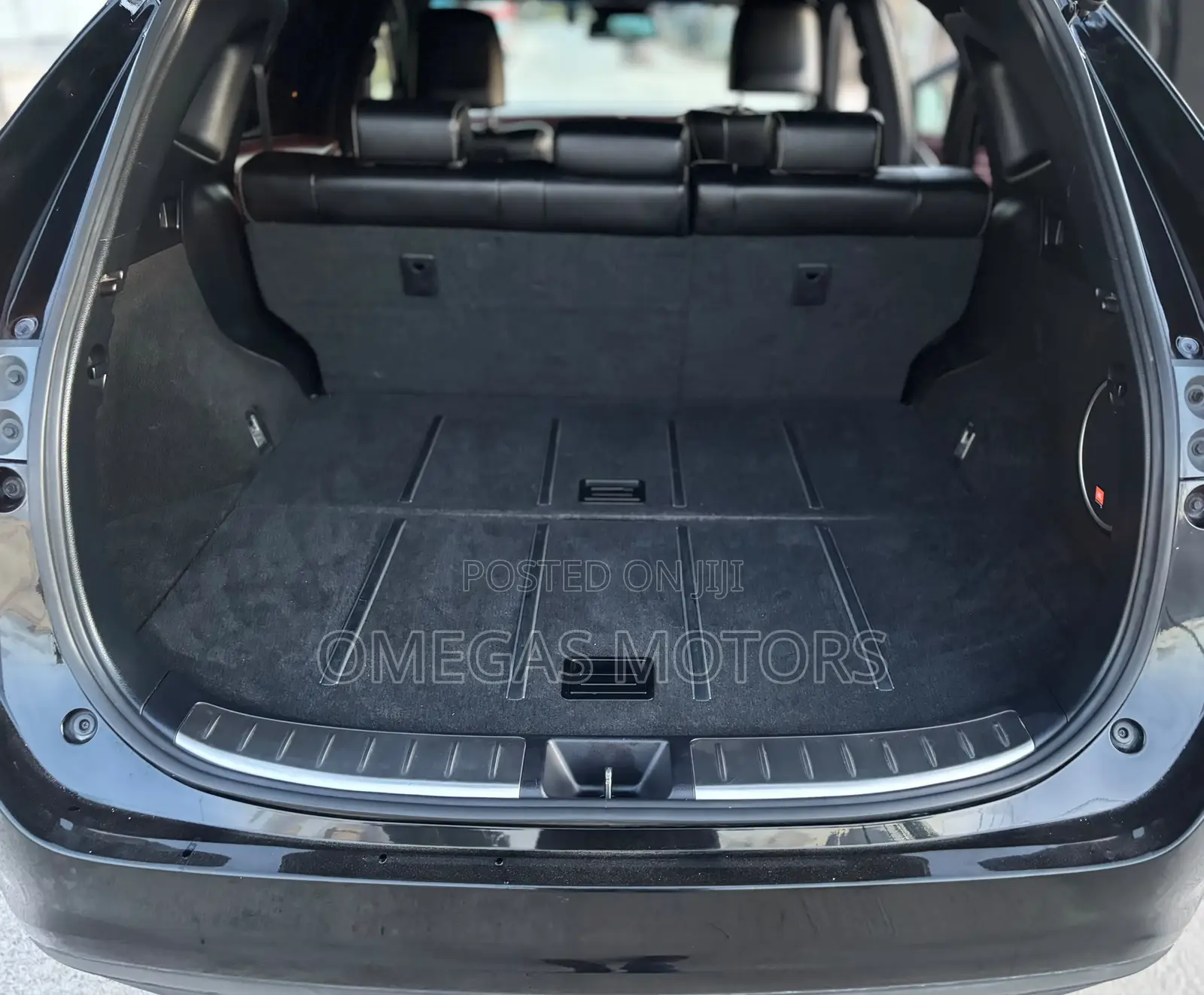 Toyota Harrier 2.0 2016 Black