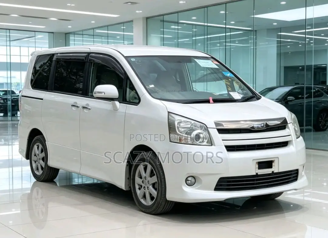 Toyota Noah 2008 Off white