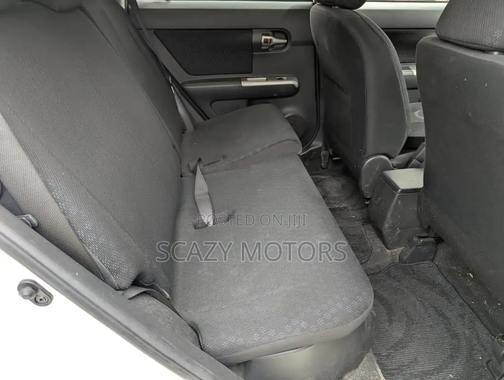 Toyota Corolla Rumion 2008 White