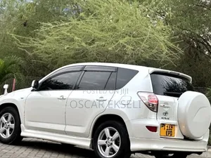 Toyota RAV4 2007 White