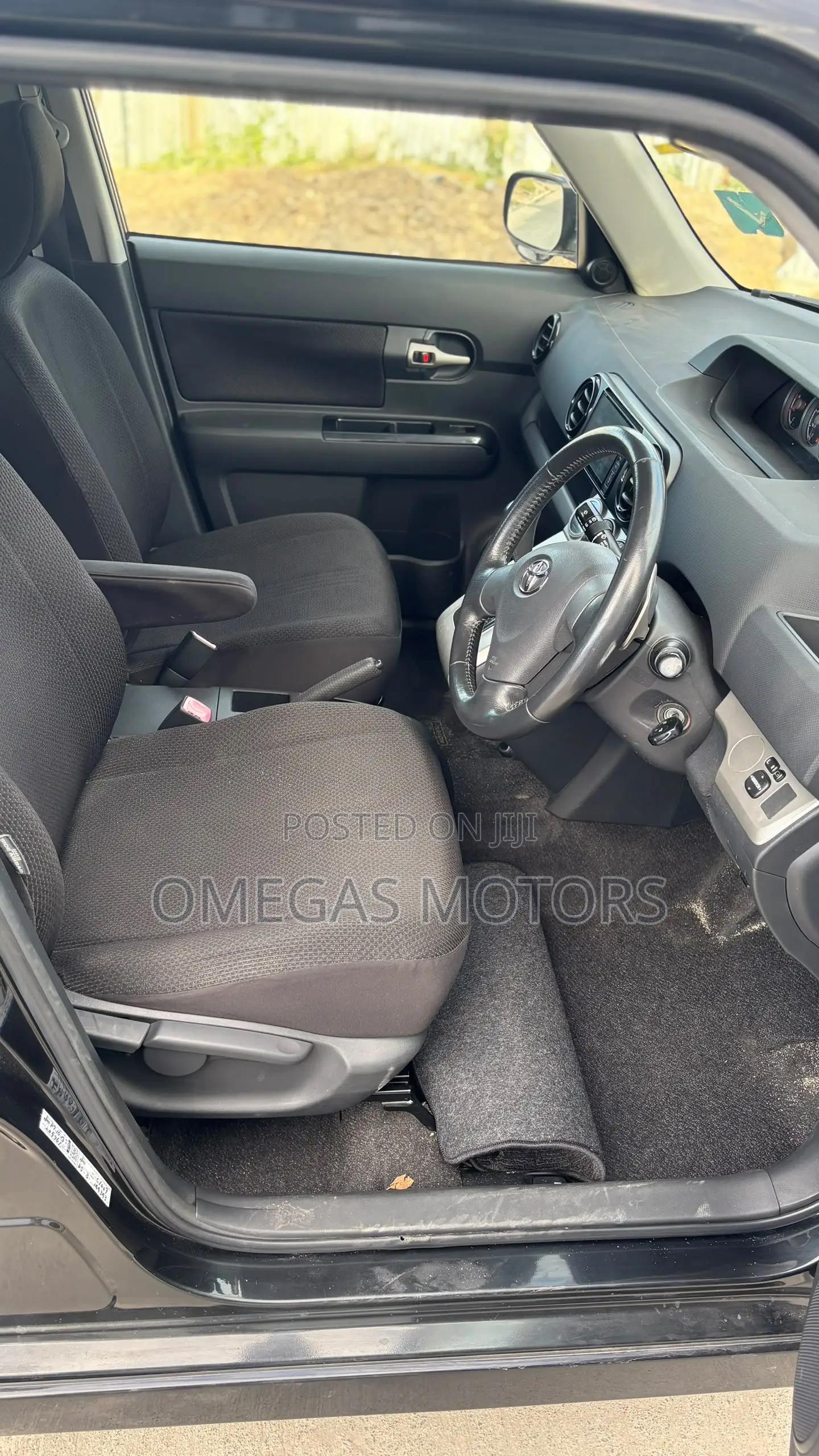 Toyota Corolla Rumion Hatchback 1.8 FWD 2007 Black