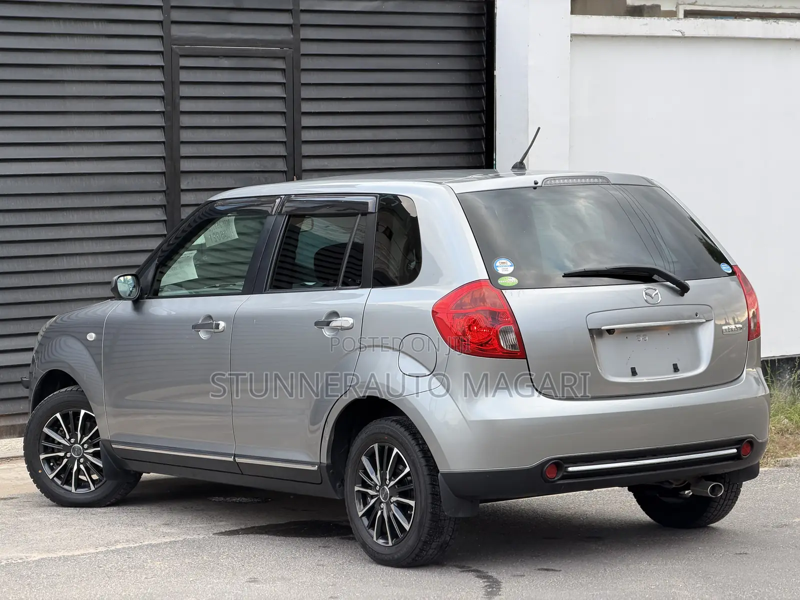 Mazda Verisa 2011 Gray