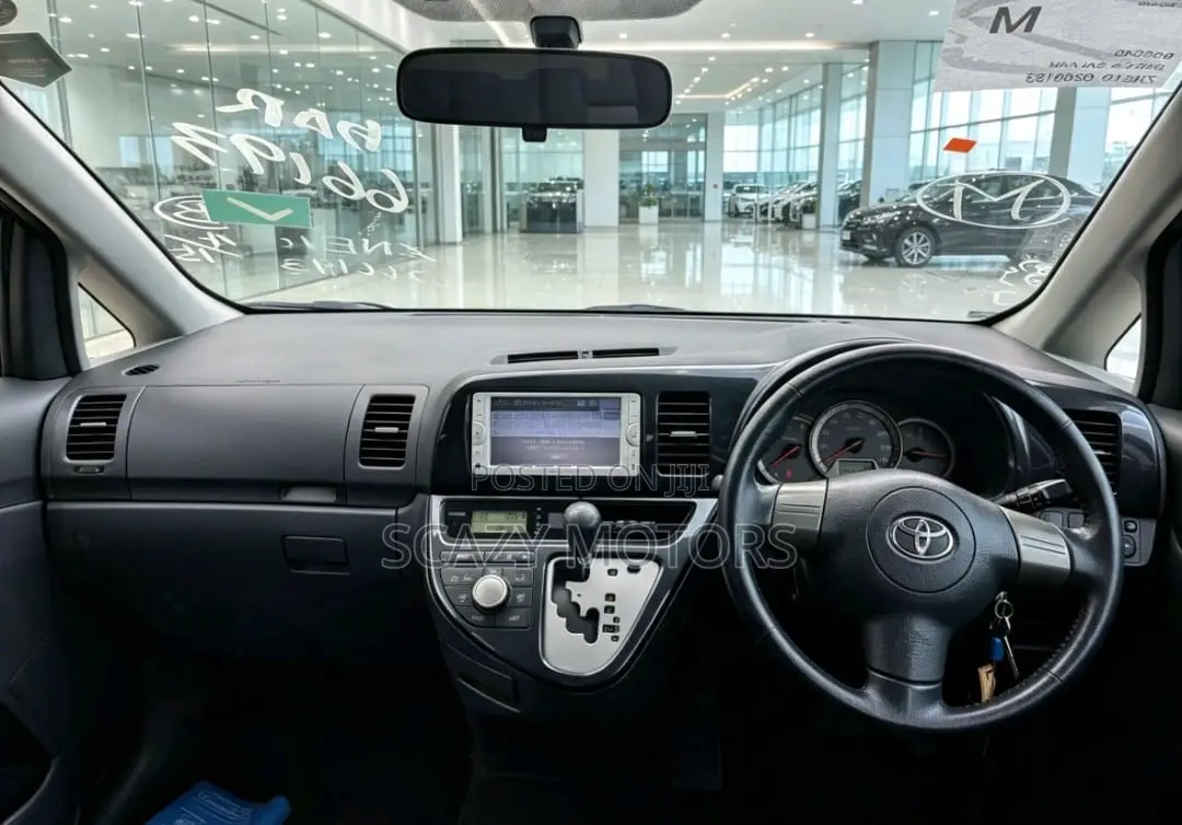 Toyota Wish 2005 Gray