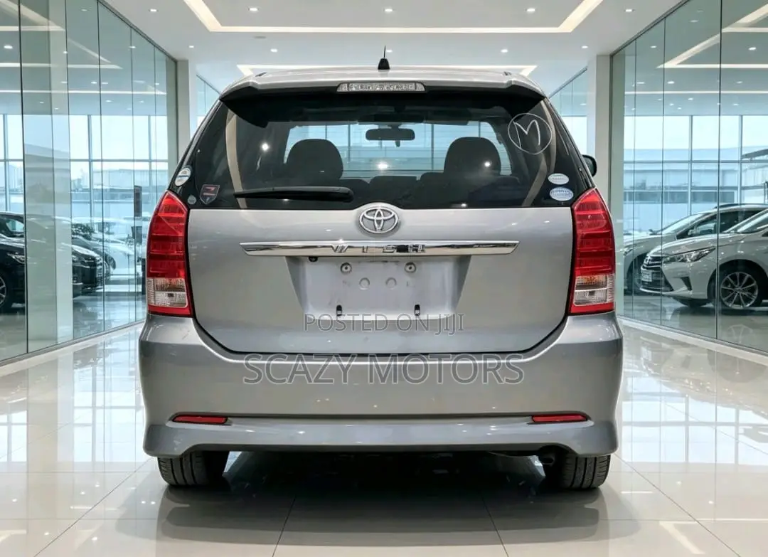 Toyota Wish 2005 Gray