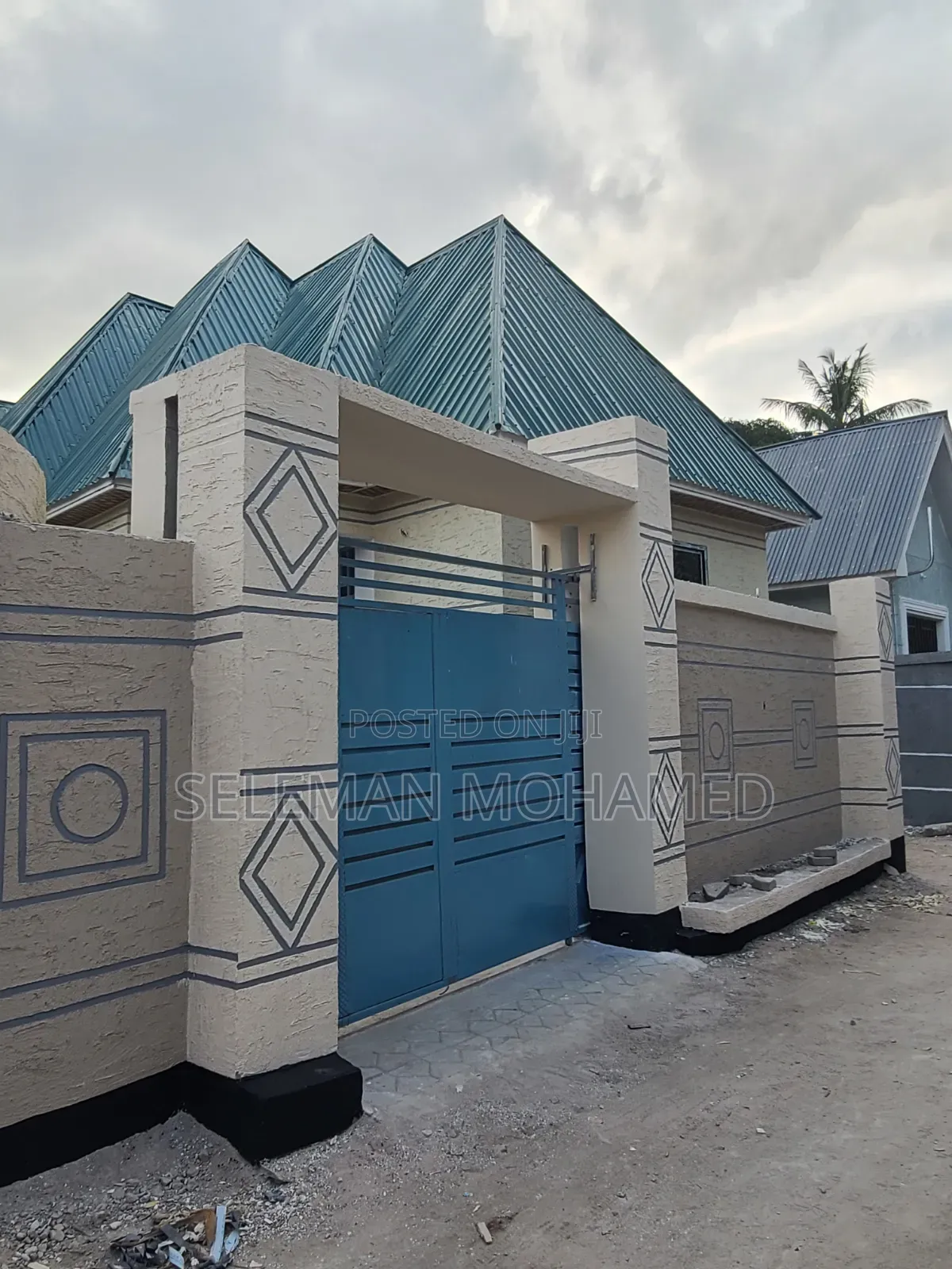 Furnished 3bdrm House in Biriani Real Estate, Chamazi for sale