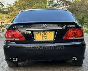 Toyota Crown 2004 Black
