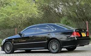Toyota Crown 2004 Black