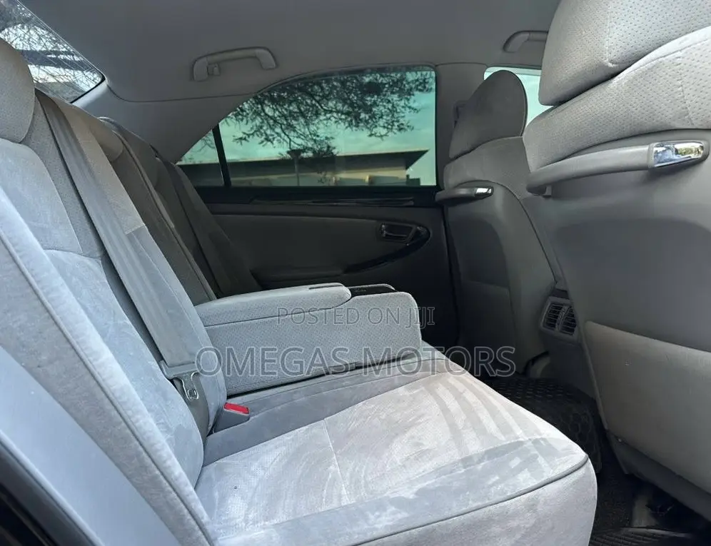 Toyota Crown 2004 Black