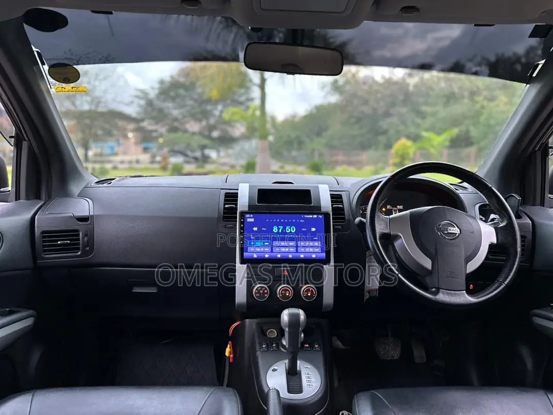 Nissan X-Trail 2.0 Petrol XE 2012 Black