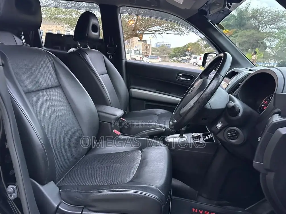 Nissan X-Trail 2.0 Petrol XE 2012 Black