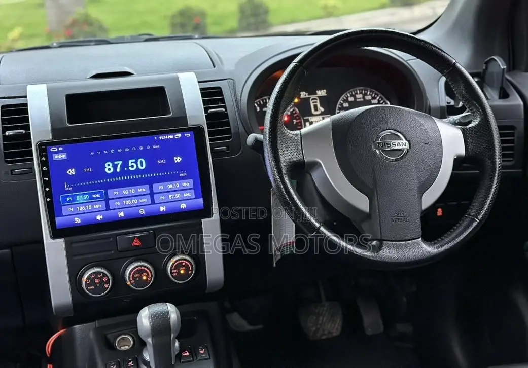 Nissan X-Trail 2.0 Petrol XE 2012 Black