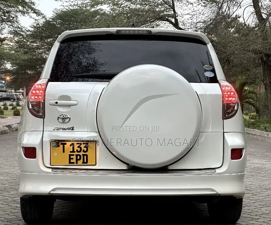 Toyota RAV4 2008 White