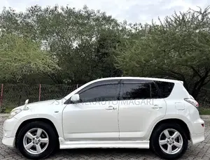 Toyota RAV4 2008 White