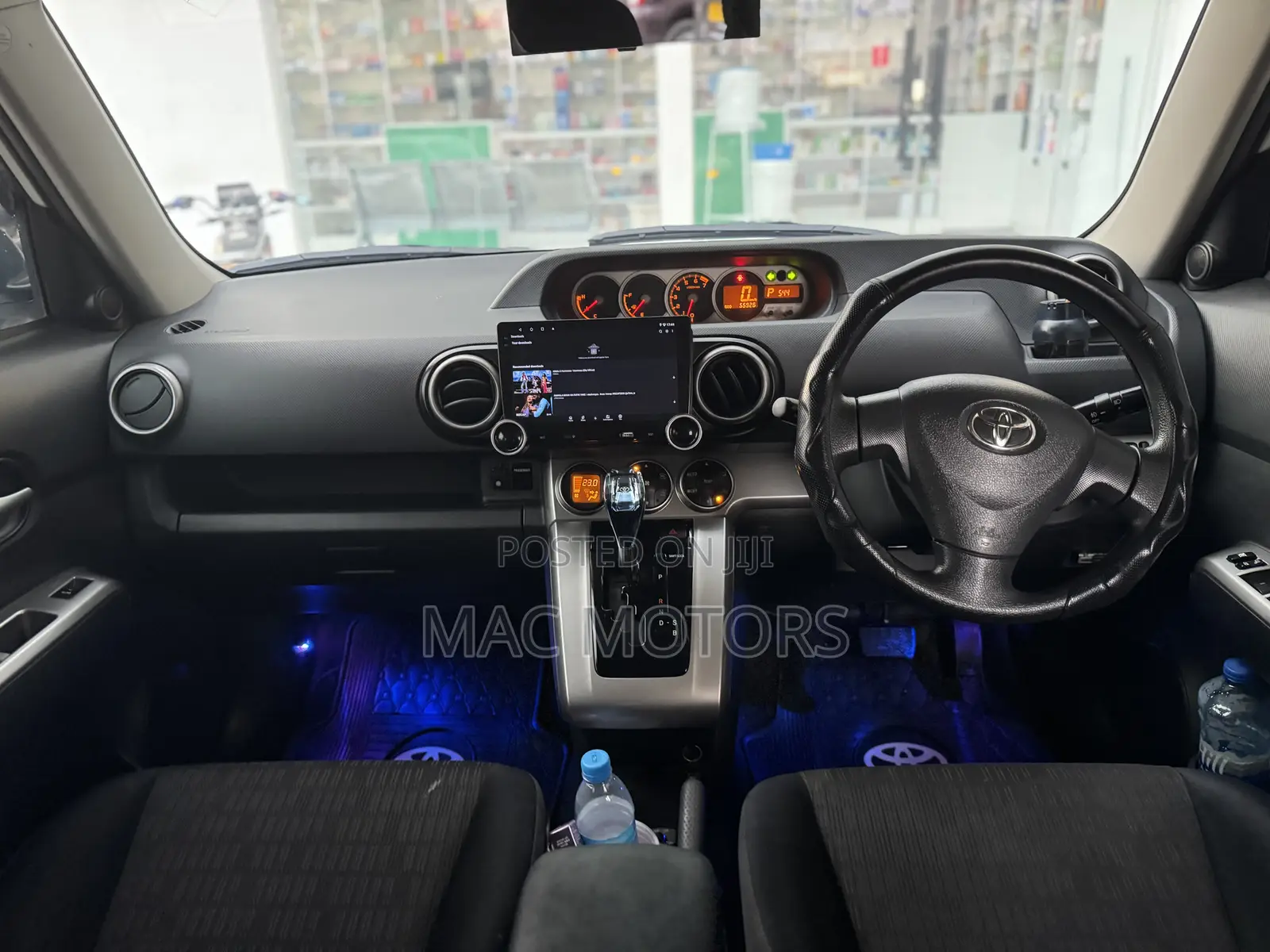 Toyota Corolla Rumion Hatchback 1.5 FWD 2011 White
