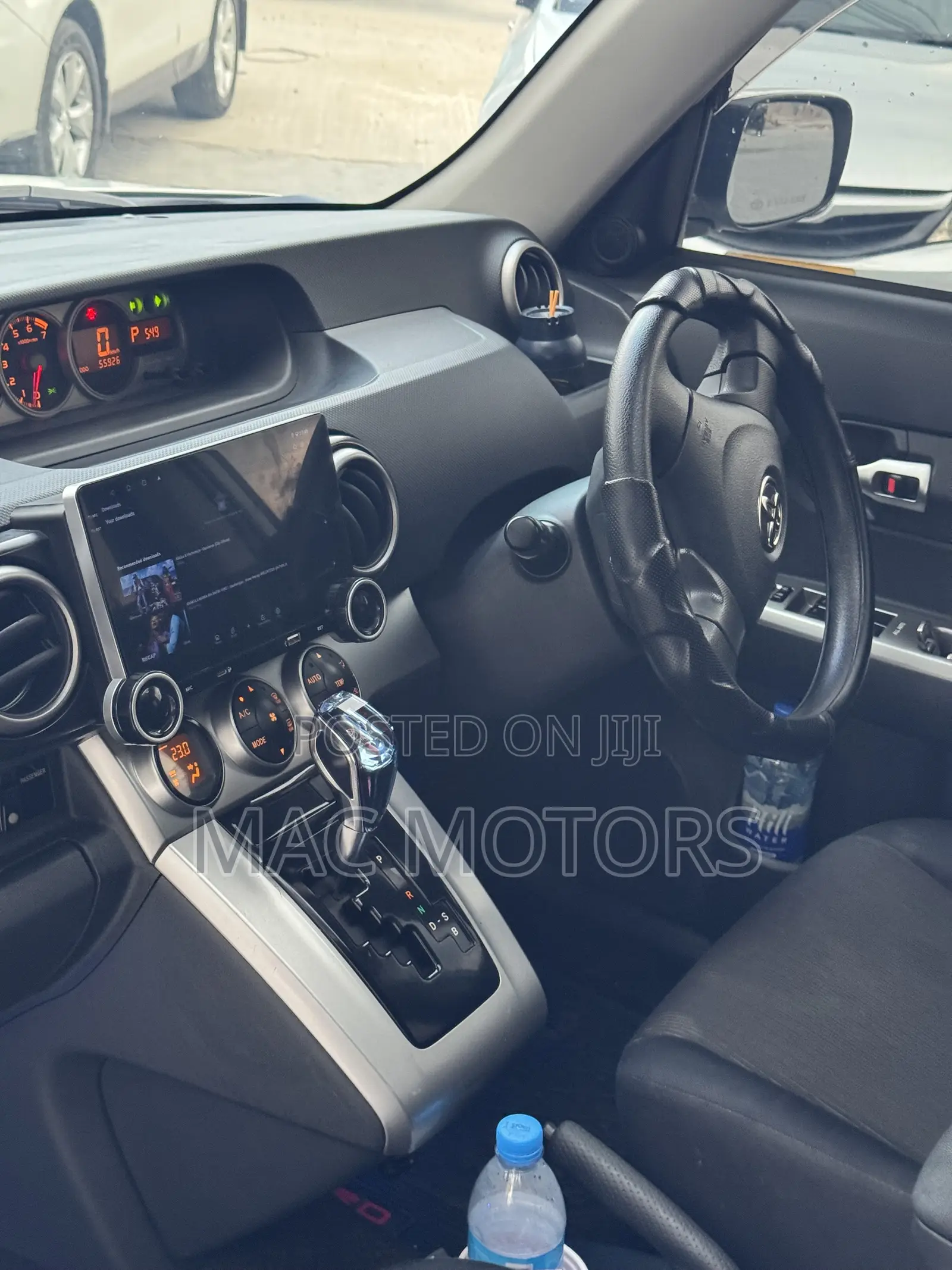 Toyota Corolla Rumion Hatchback 1.5 FWD 2011 White