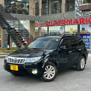 Subaru Forester 2012 Black