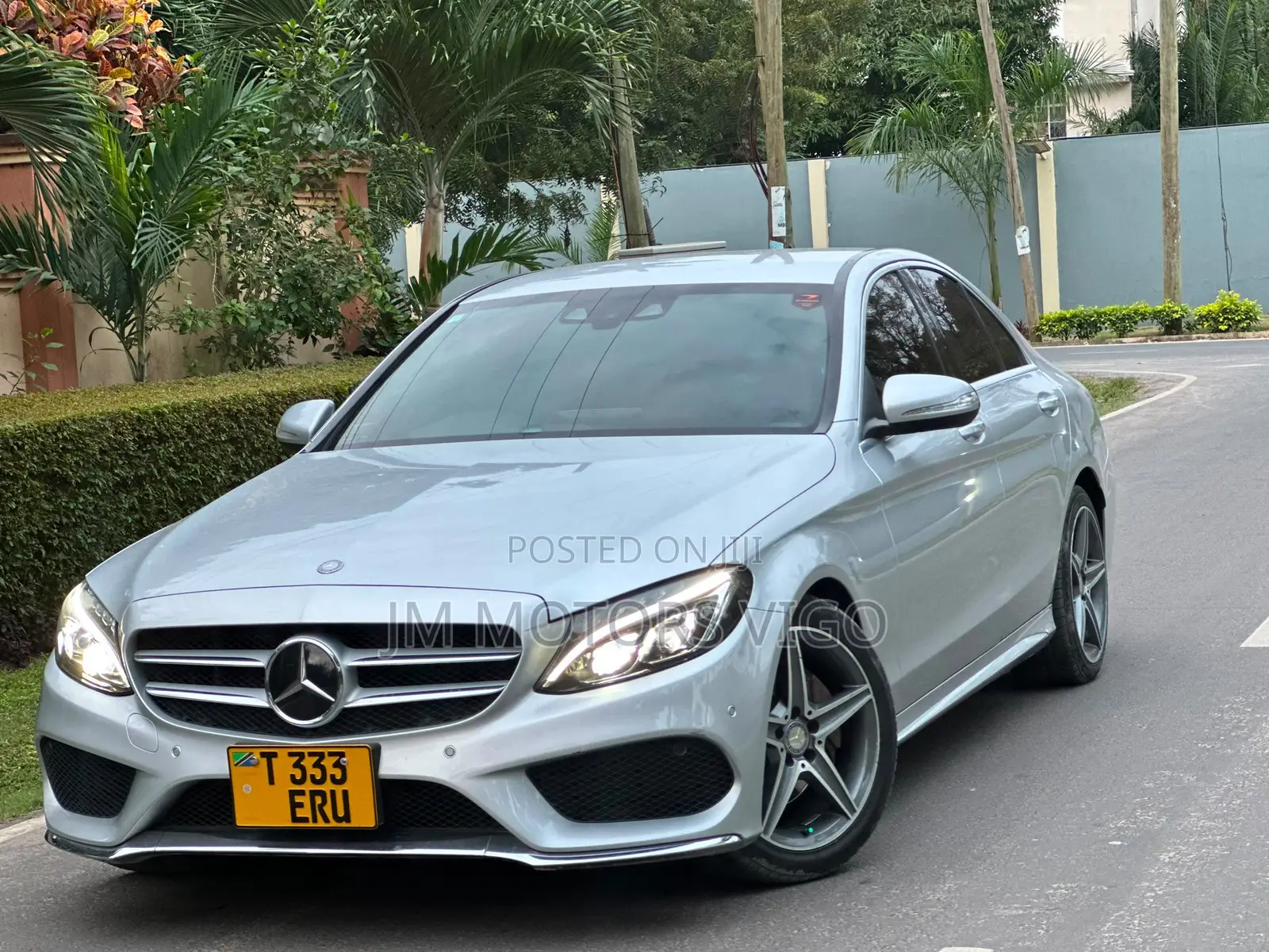 Mercedes-Benz C200 2015 Silver