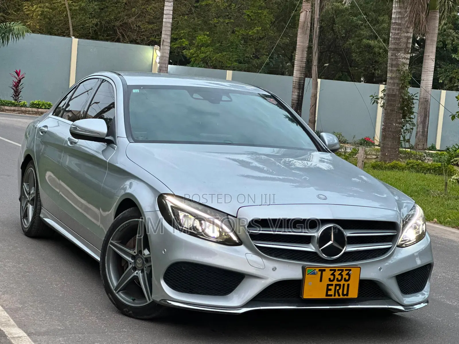 Mercedes-Benz C200 2015 Silver