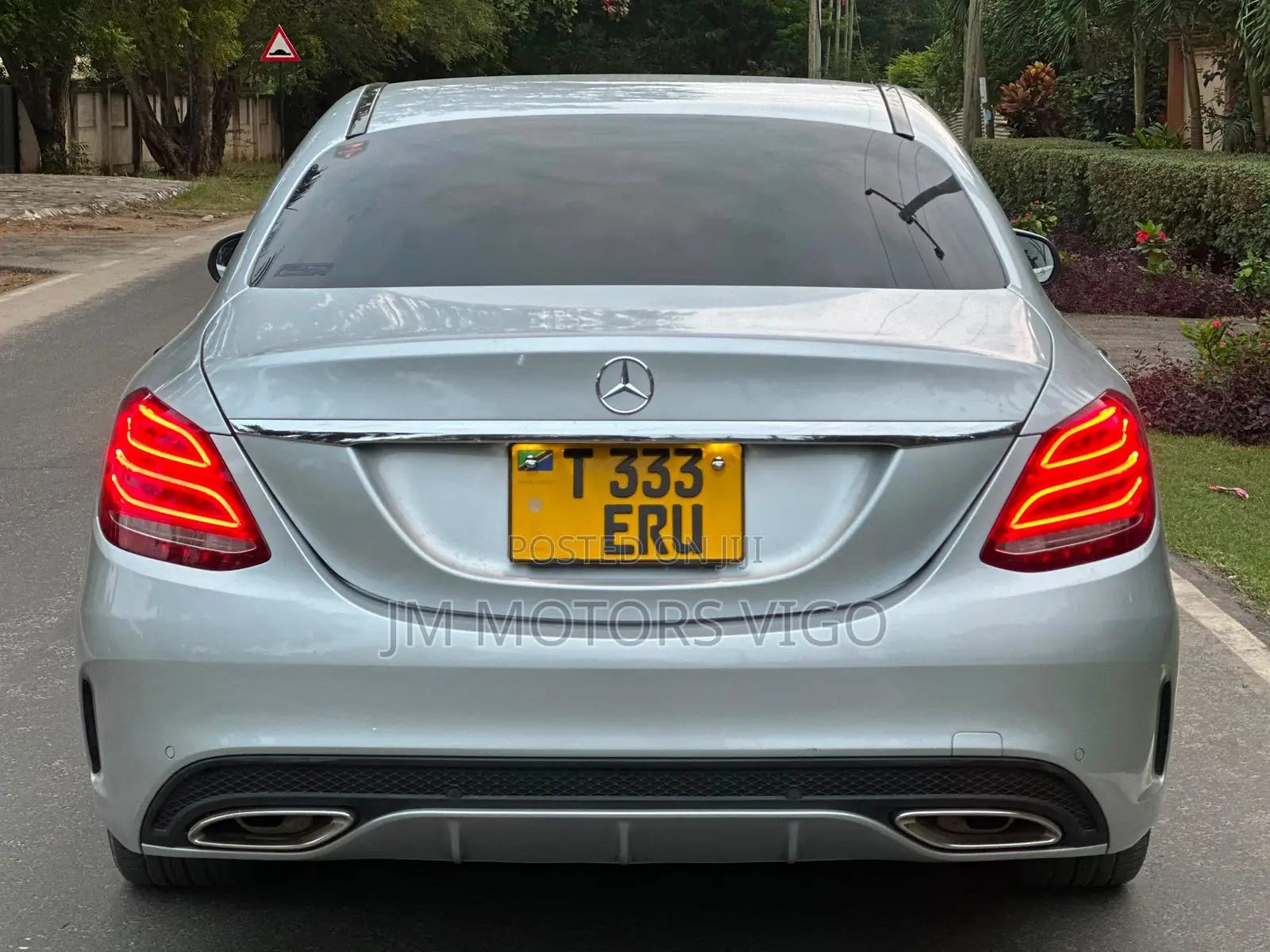 Mercedes-Benz C200 2015 Silver