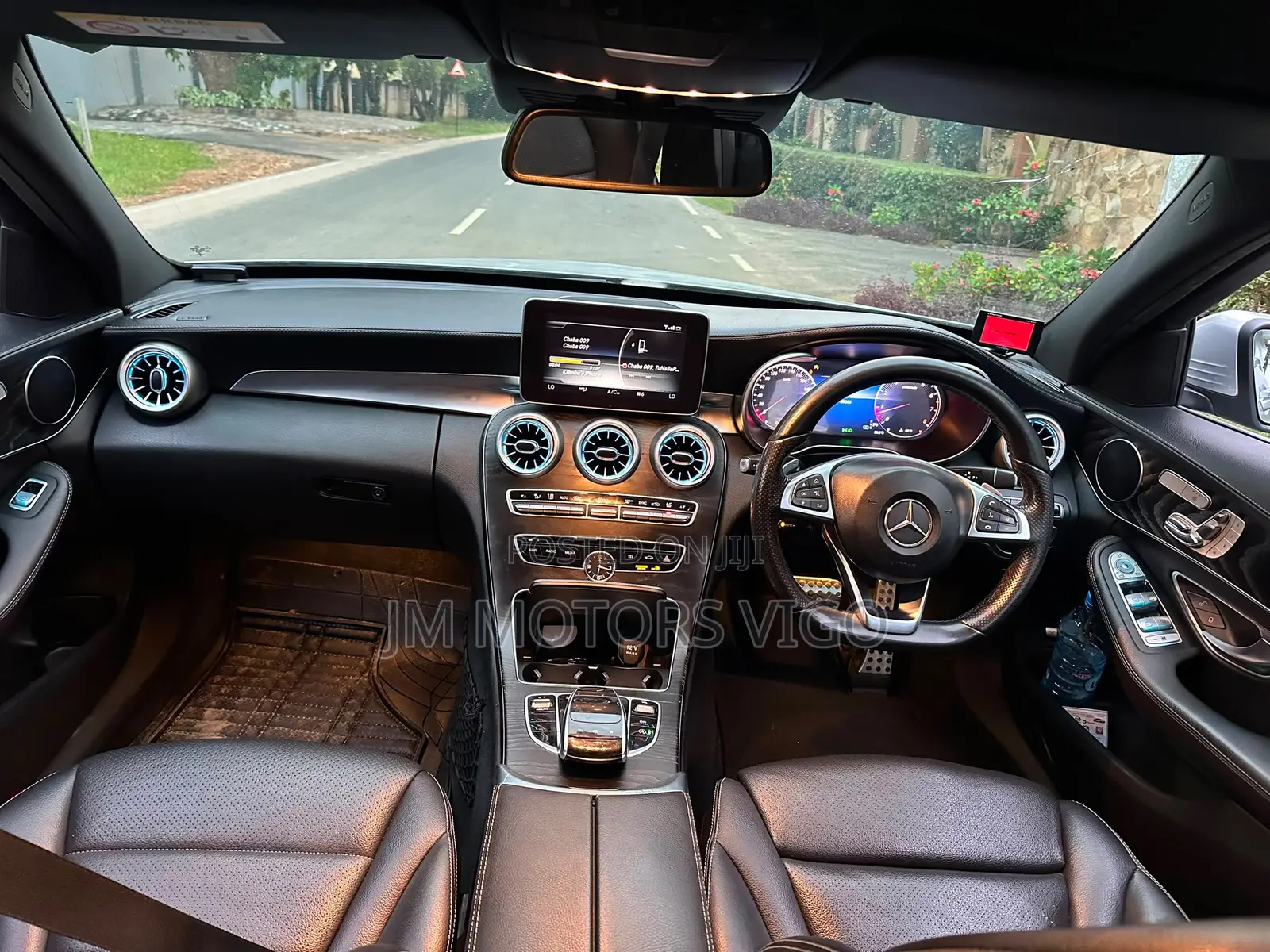 Mercedes-Benz C200 2015 Silver